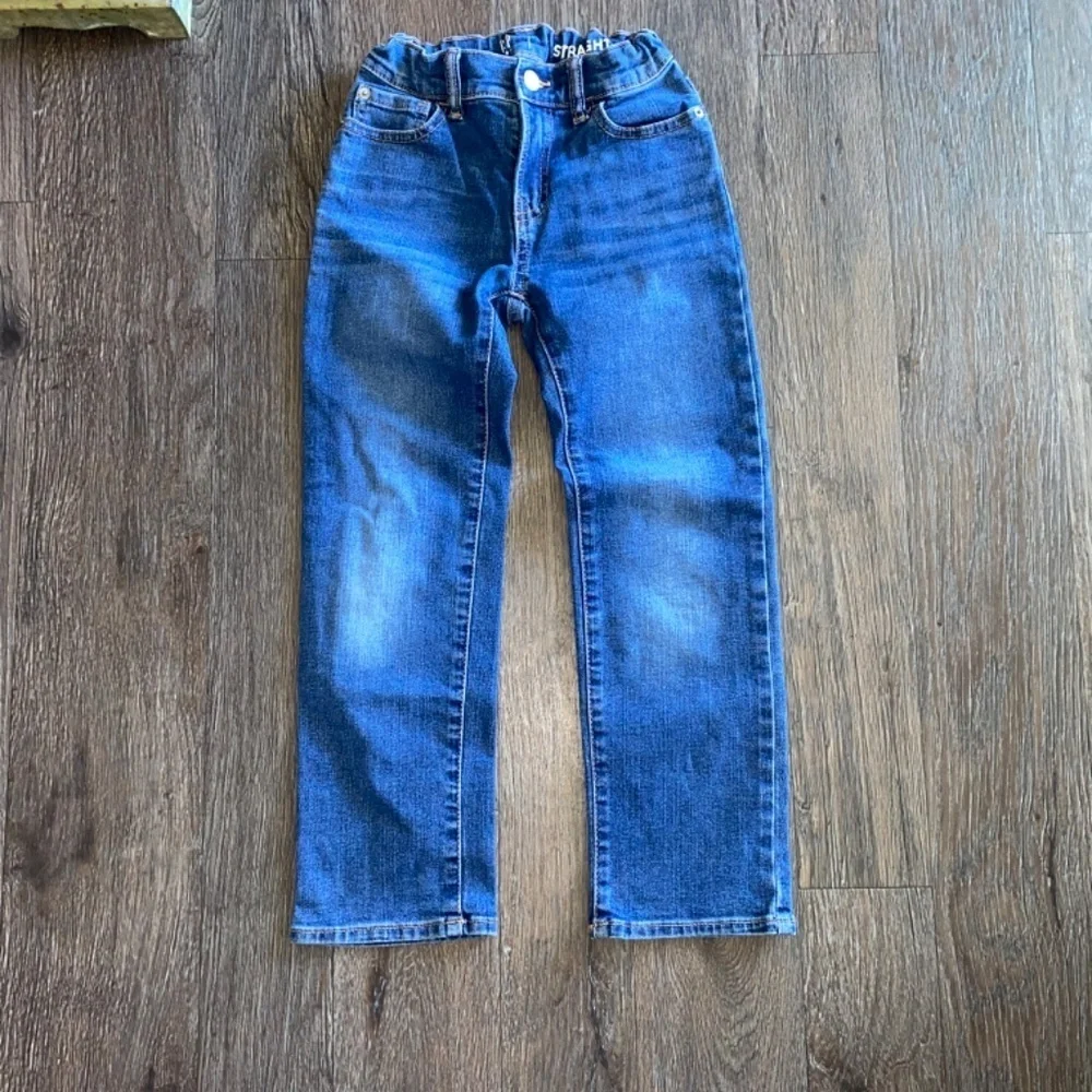 Gap kids boys 7 straight jeans with fake button